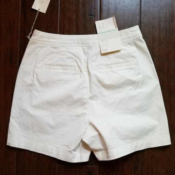 Super cute khaki shorts - Picture 3 of 7